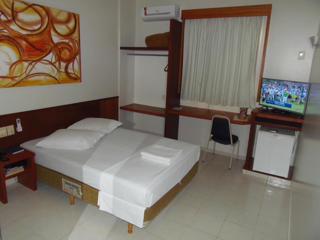 Sanare Hotel Uberlândia Buitenkant foto