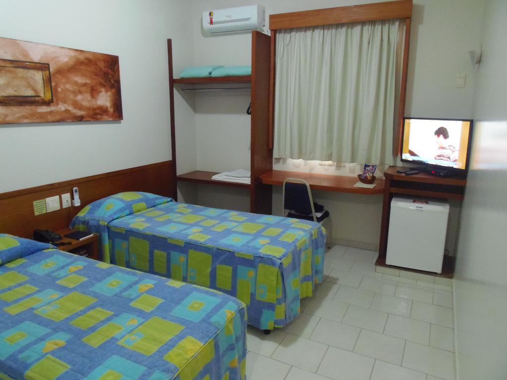 Sanare Hotel Uberlândia Buitenkant foto