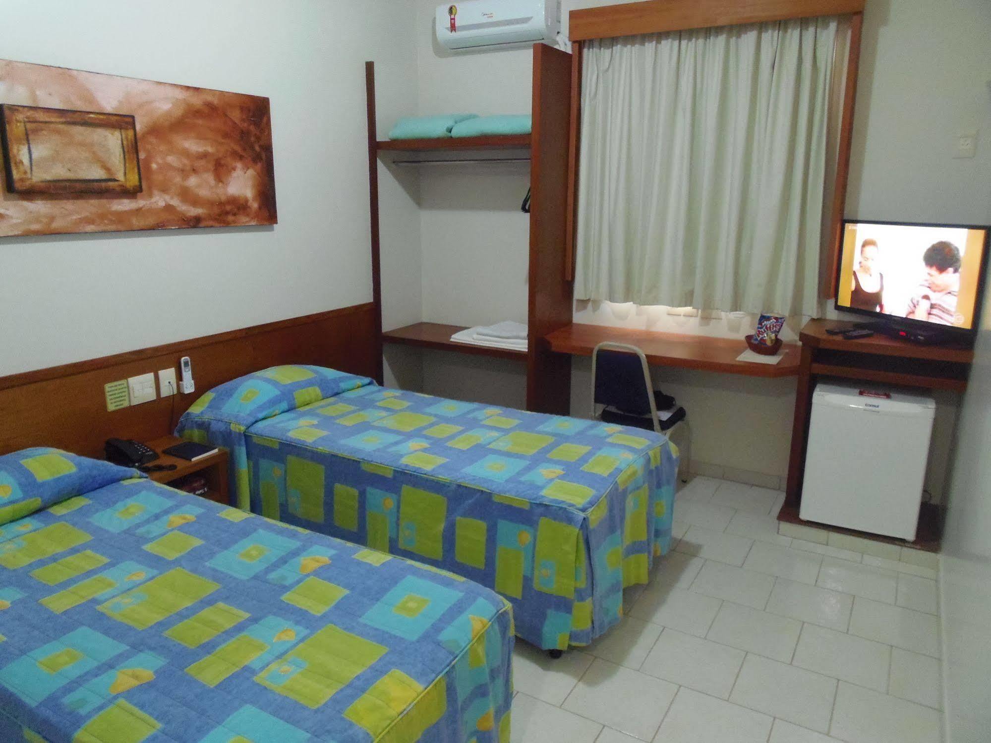 Sanare Hotel Uberlândia Buitenkant foto