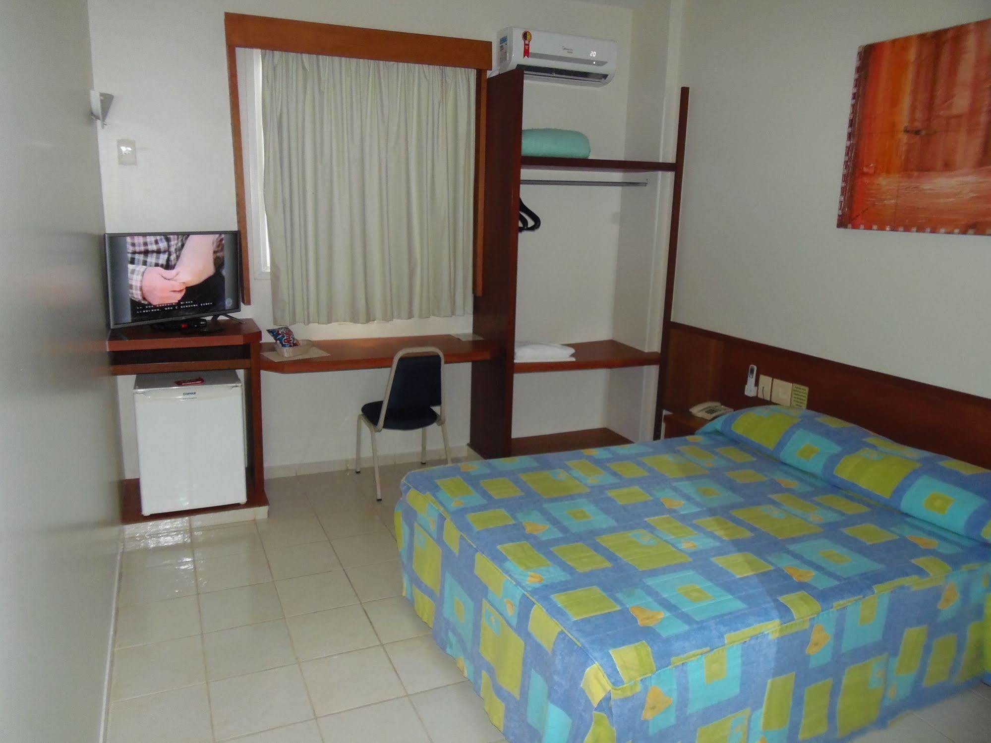 Sanare Hotel Uberlândia Buitenkant foto