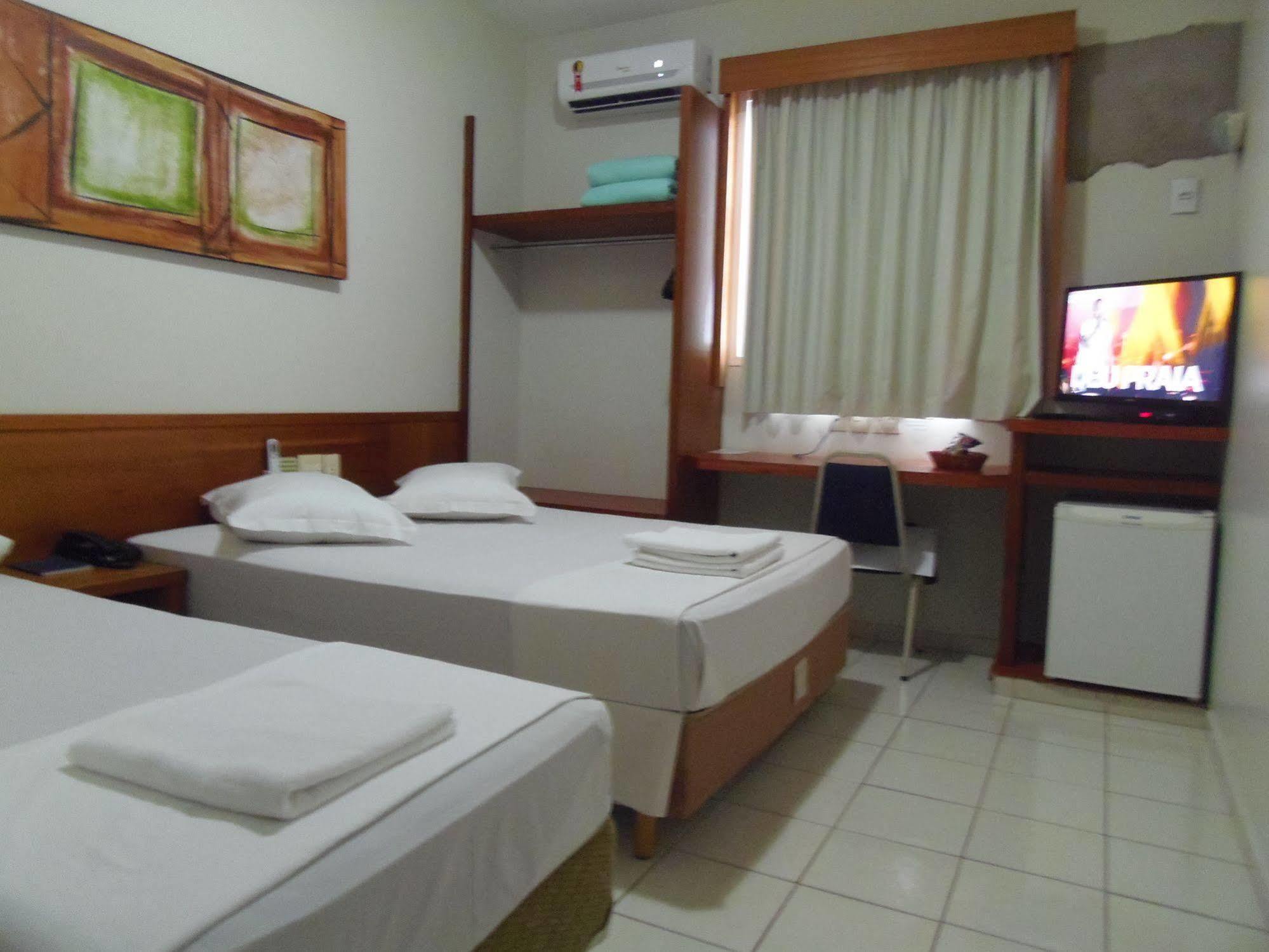 Sanare Hotel Uberlândia Buitenkant foto